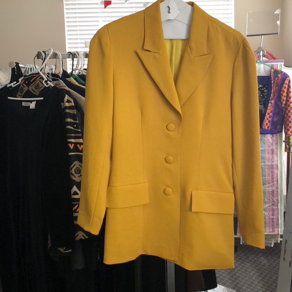 Blazer: mustard yellow